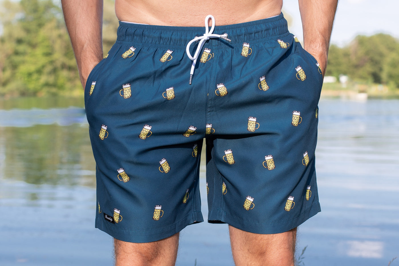 Maßkrug Badehose blau